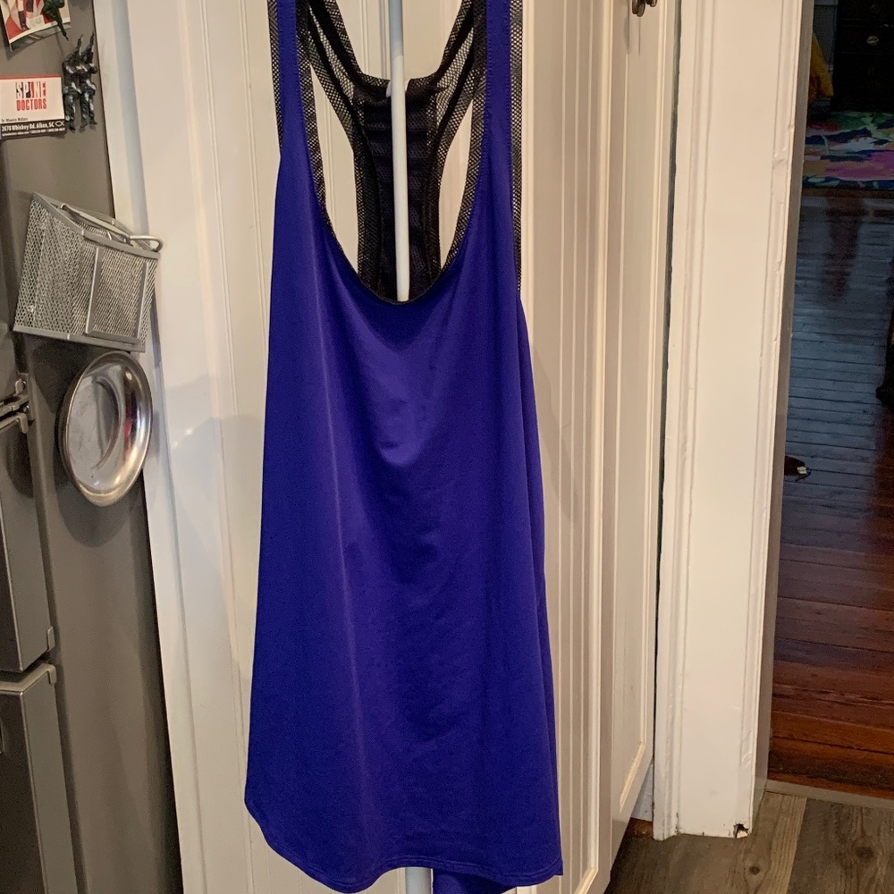 Fabletics mesh insert work‎ out top. Wirnn2-3 x